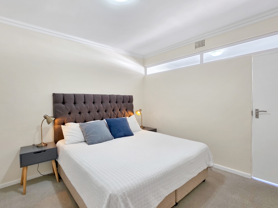 2 Bedroom Property for Sale in Sea Point Western Cape